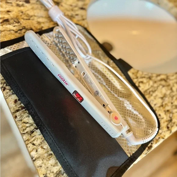 Voloom Volumizing Iron - Picture 1 of 2